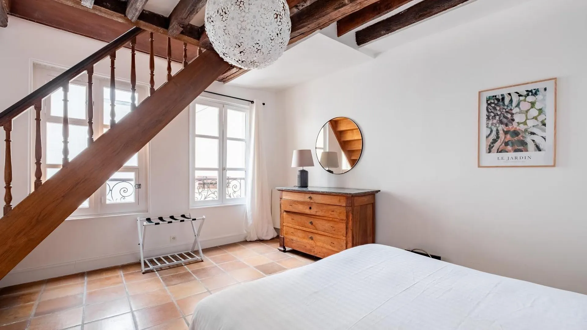 Apartment Veeve - Rivoli Rustique Paris