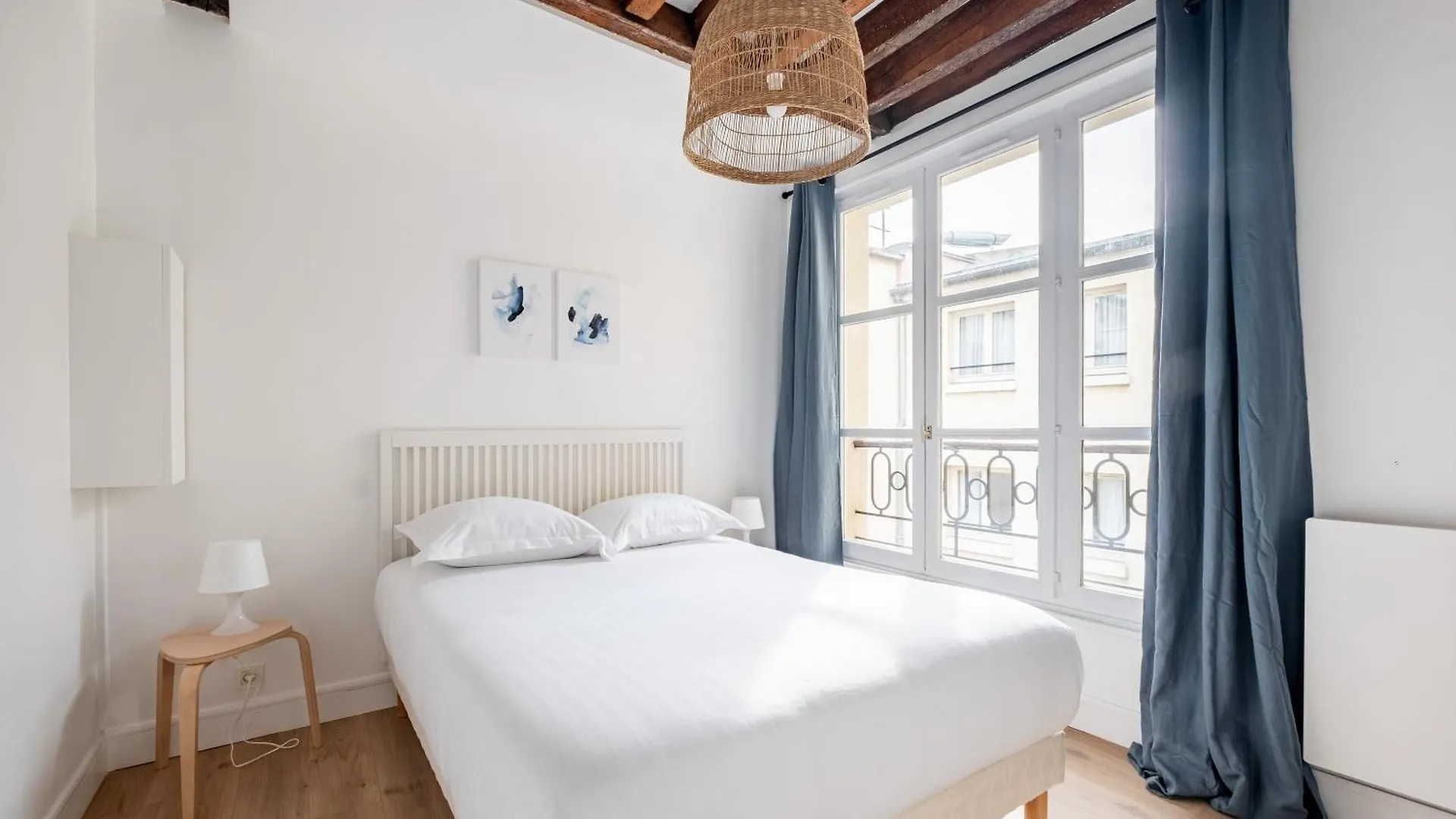 Veeve - Rivoli Rustique Paris